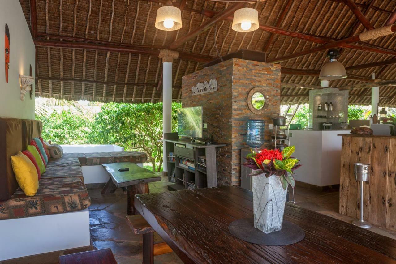 Villa Raymond, Diani, Kenya Diani Beach Exterior photo